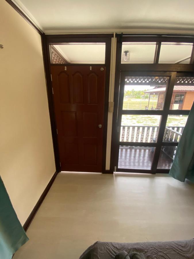 Tts Staycation Chalet Kampung Penarik ภายนอก รูปภาพ