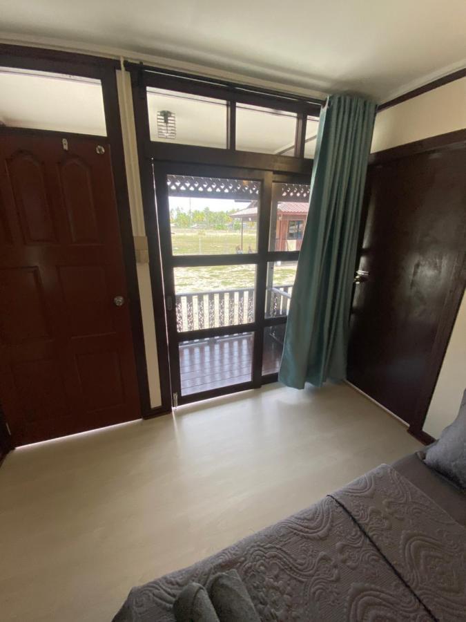 Tts Staycation Chalet Kampung Penarik ภายนอก รูปภาพ