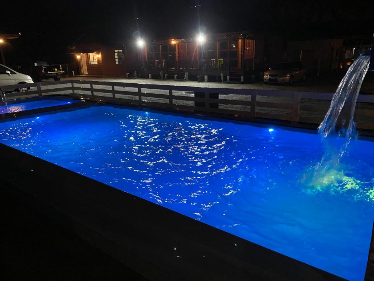 Tts Staycation Chalet Kampung Penarik ภายนอก รูปภาพ